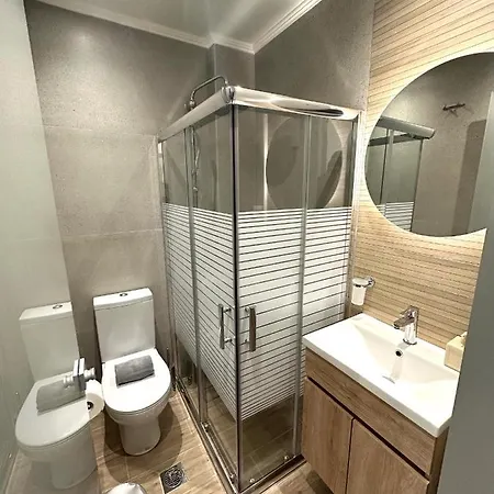 Lissos Konukevi *